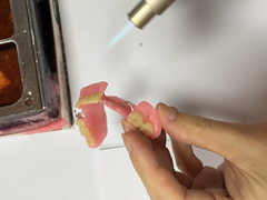 Προσαρμοσμένη άνετη αφαιρούμενη οδοντοστοιχία ασφαλή λύση μασήματος με ρυθμιζόμενη σταθερότητα